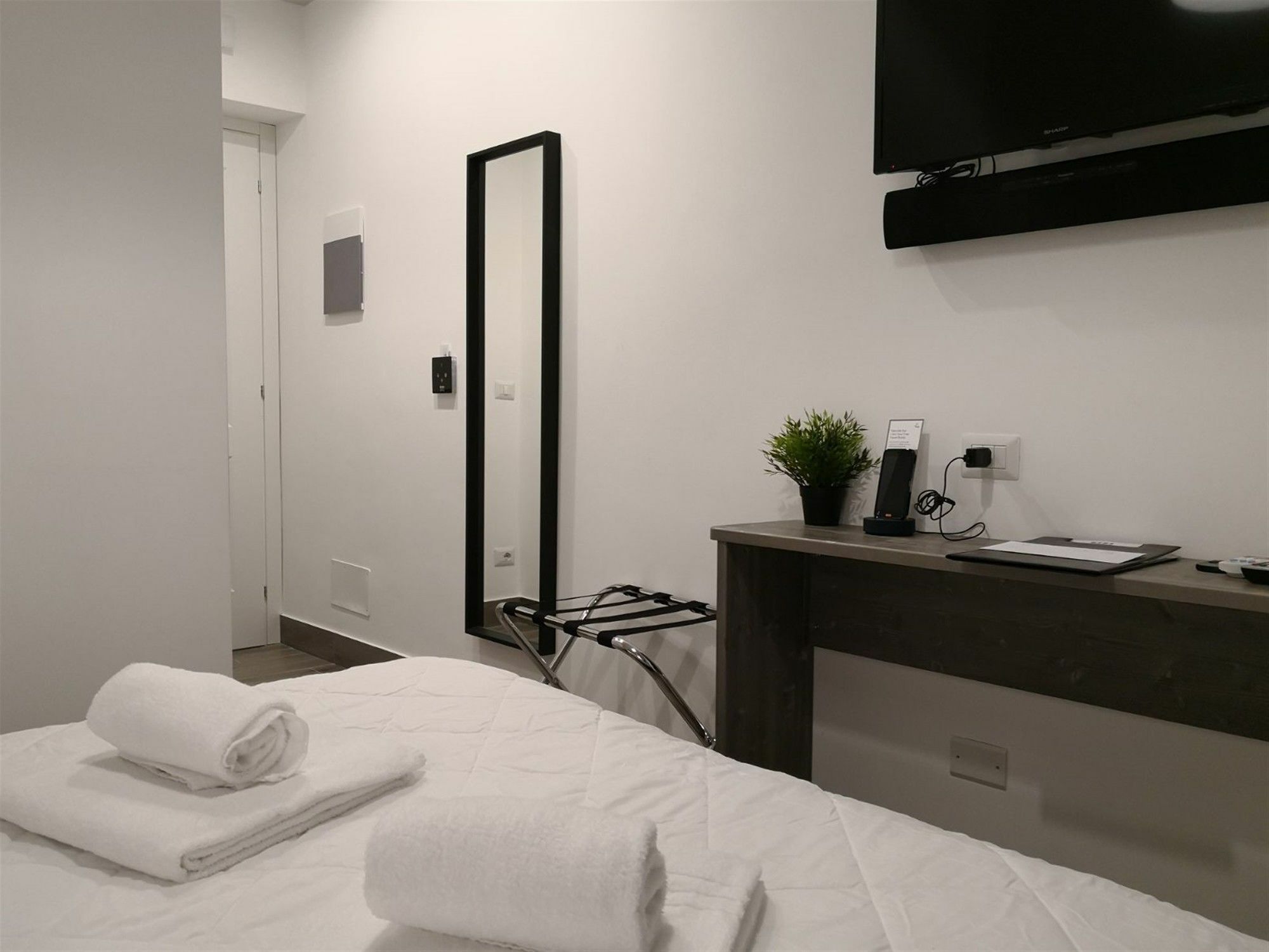 Clementi 18 Suites Rome Exterior photo