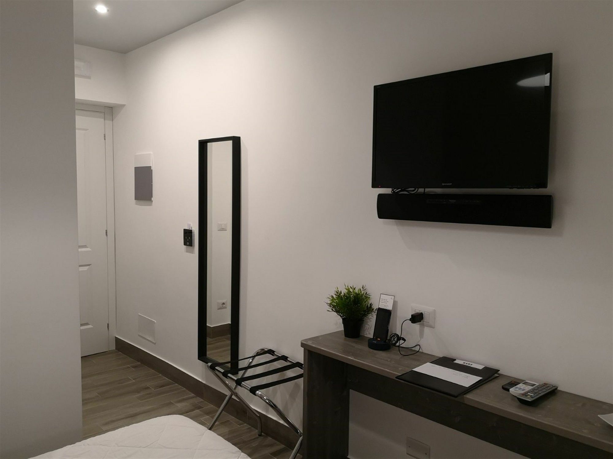 Clementi 18 Suites Rome Exterior photo