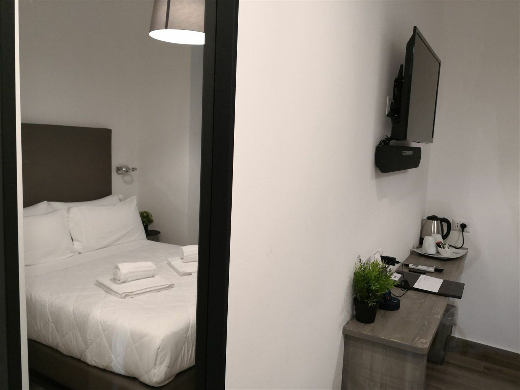 Clementi 18 Suites Rome Exterior photo